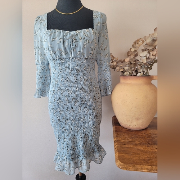 Et Clet Dresses & Skirts - Cottagecore Light Blue Ditsy Floral Smocked Midi Dress Prairie Milkmaid Sz S